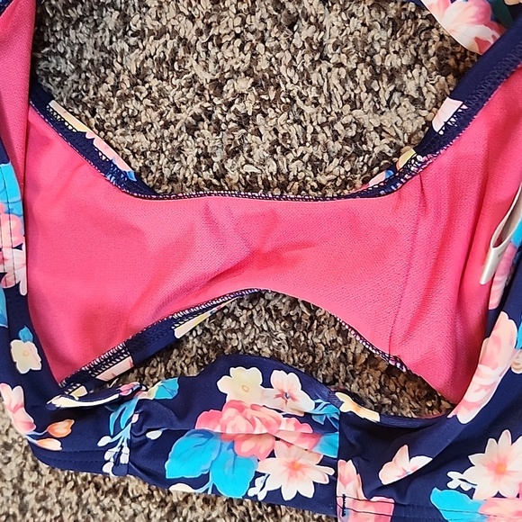 2pc Arizona swim suit top is a small bottom medium - Picture 8 of 8